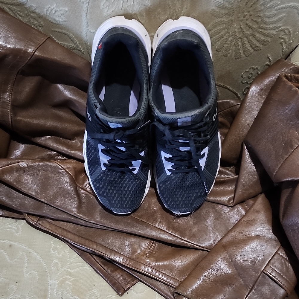 Women's Black Athletic Shoes